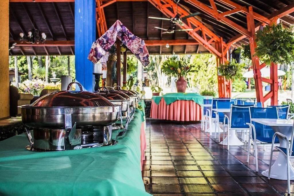 Отель Hosteria Real Санта-Фе-де-Антьокия Экстерьер фото